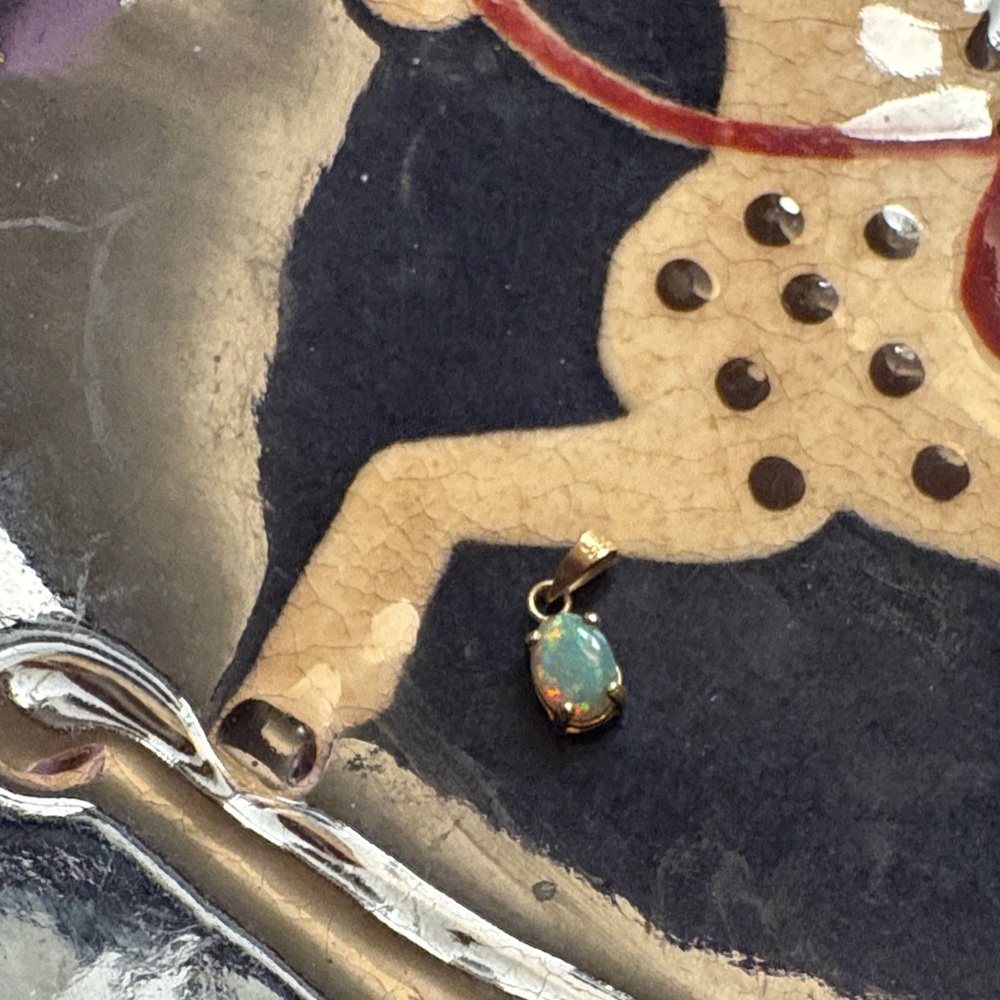 14k gold Opal Pendant